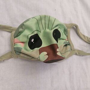 Disney Star Wars Baby Yoda Grogu The Child  Mandalorian Face Mask Kids Small